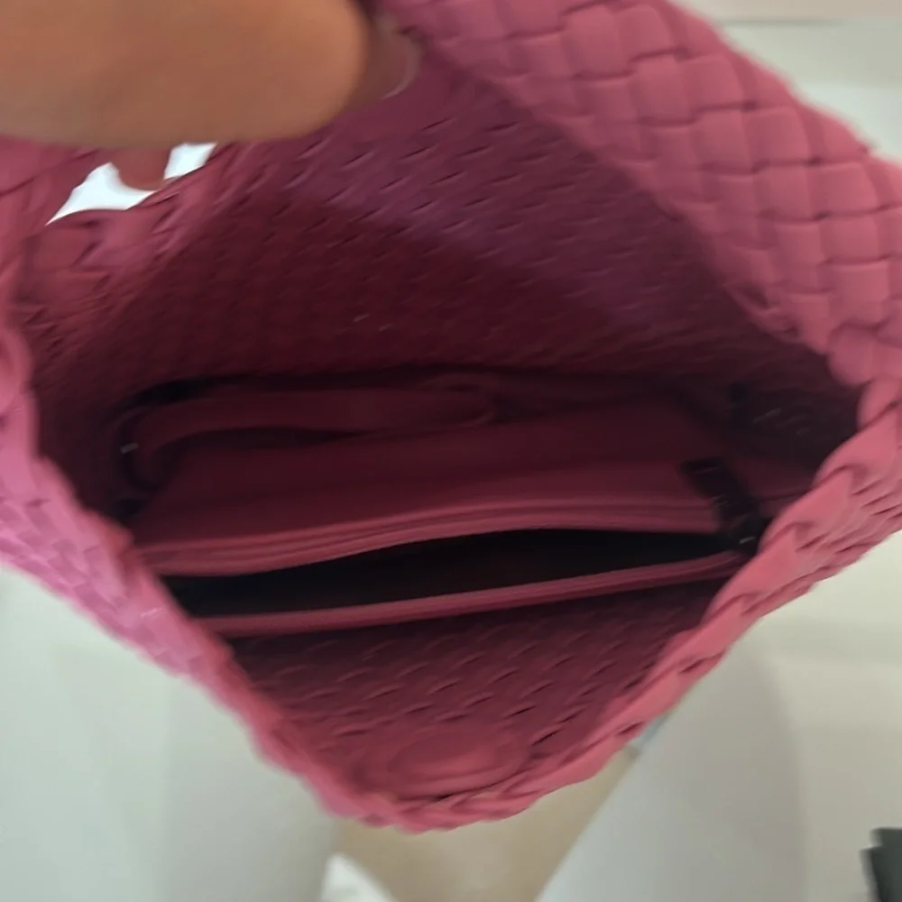 Elegant Pink Woven Hobo Bag with Pouch Vegan
